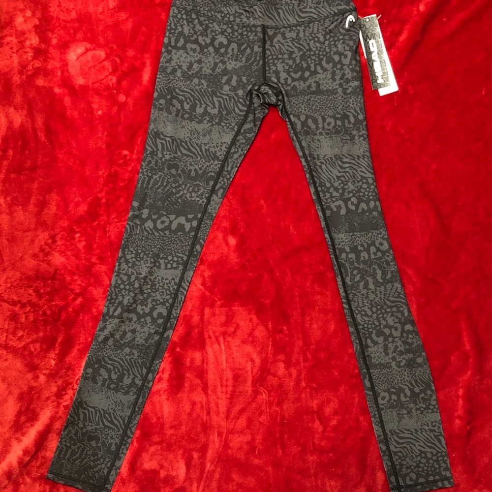 Head - gray leggings with animal print
